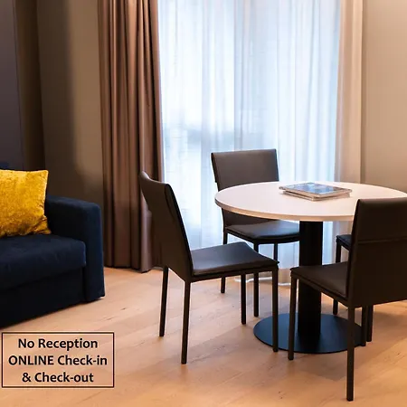 Arbed Living Self Check In - Supercharger - Fitness - Arbedo Castione Hotel Bellinzona