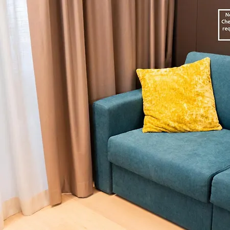 Arbed Living Self Check In - Supercharger - Fitness - Arbedo Castione Hotel 3*