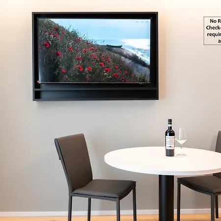 Hotel Arbed Living Self Check In - Supercharger - Fitness - Arbedo Castione Bellinzona