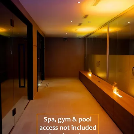Arbed Living Self Check In - Supercharger - Fitness - Arbedo Castione Hotel 3*