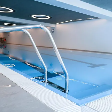 Hotel Arbed Living Self Check In - Supercharger - Fitness - Arbedo Castione